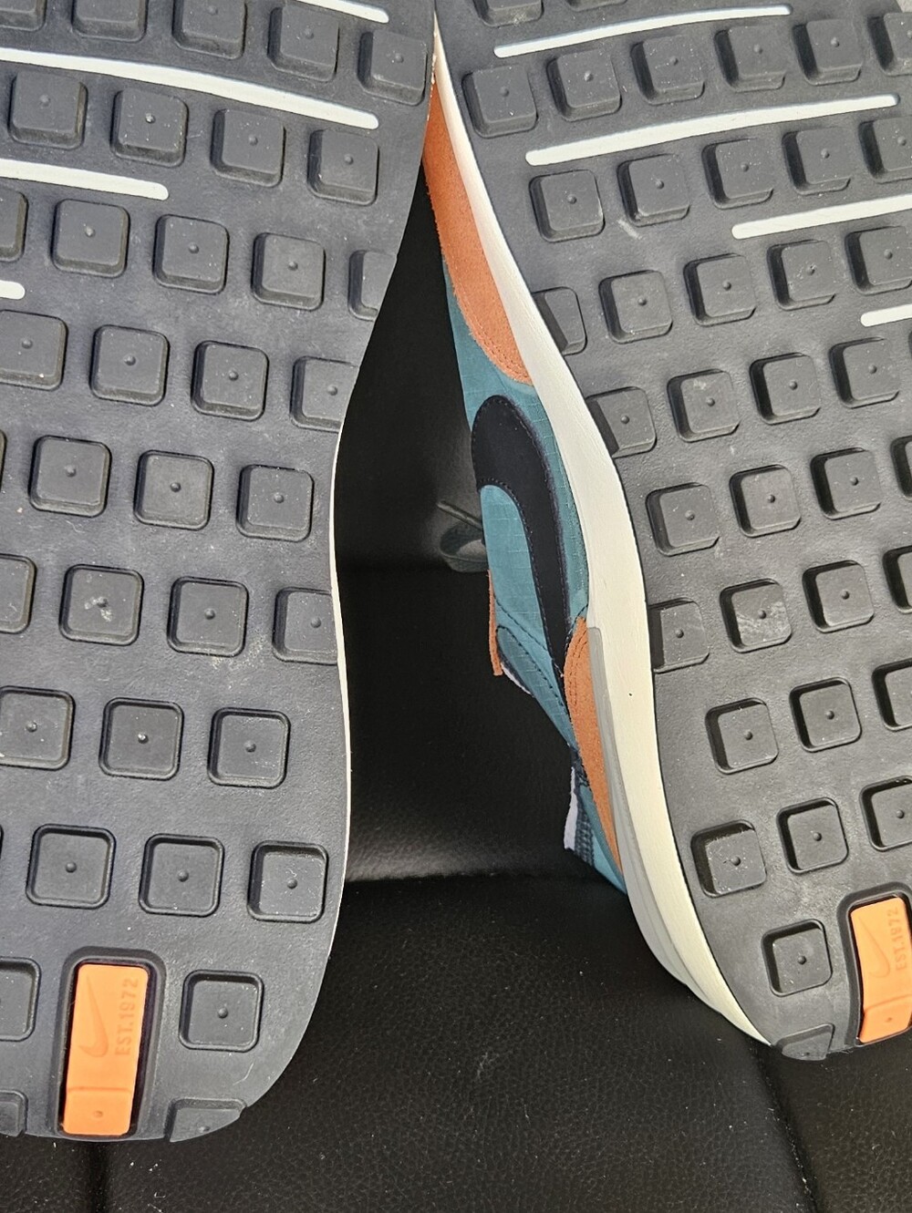 Nike Men's Teal and Orange Low-Top Sneaker with Black Swoosh - Picture 7 of 10
